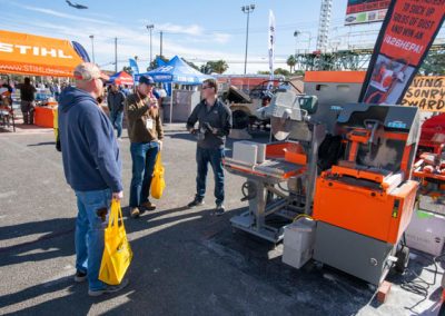 iQ Power Tools at the SPEC MIX BRICKLAYER 500